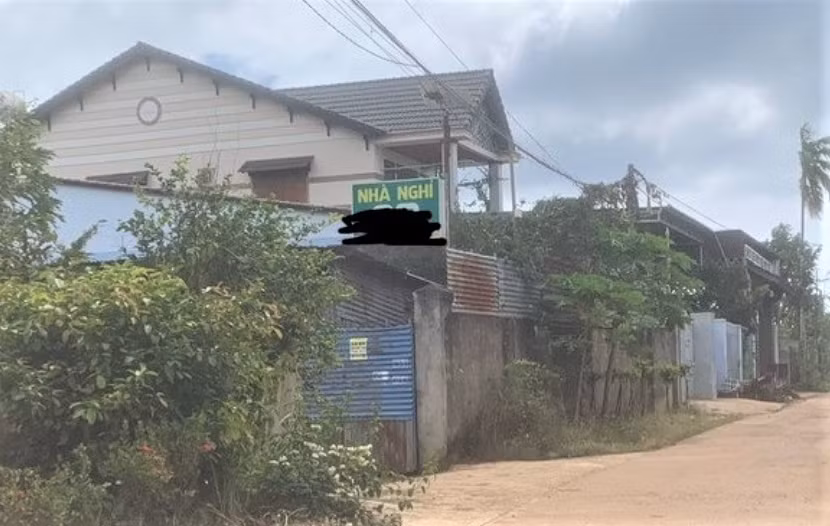 Khởi tố, bắt tạm giam kẻ rủ người tình đến nhà nghỉ dùng súng ép uống thuốc tự tử -0