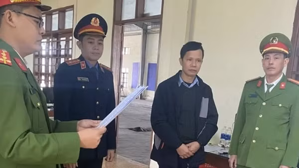 Khởi tố Phó giám đốc Trung tâm đăng kiểm ở Quảng Bình nhận hối lộ
