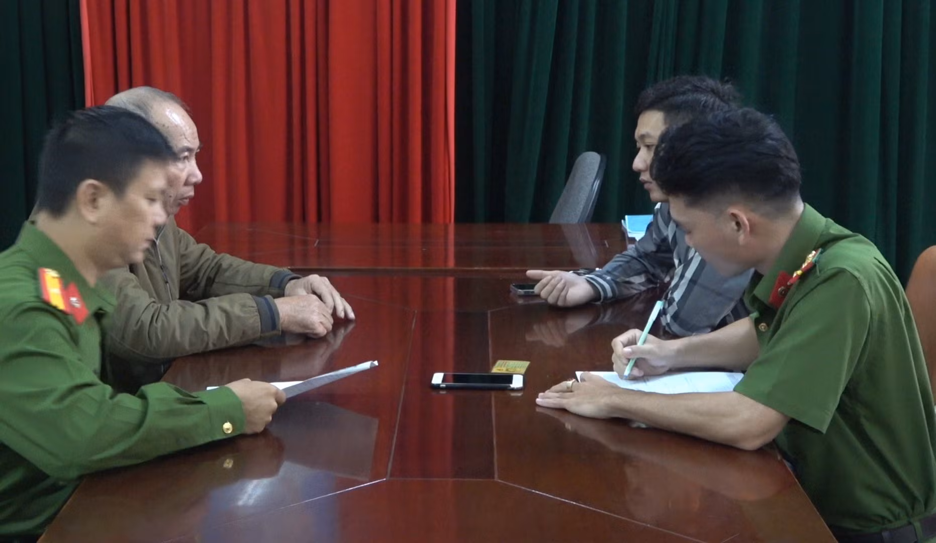 Đối tượng “tham ô tài sản” sa lưới sau 18 năm trốn truy nã -0