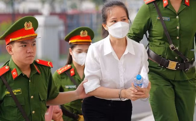 Mong mức án ý nghĩa với các bị cáo lầm lỡ trong vụ án “chuyến bay giải cứu” -0