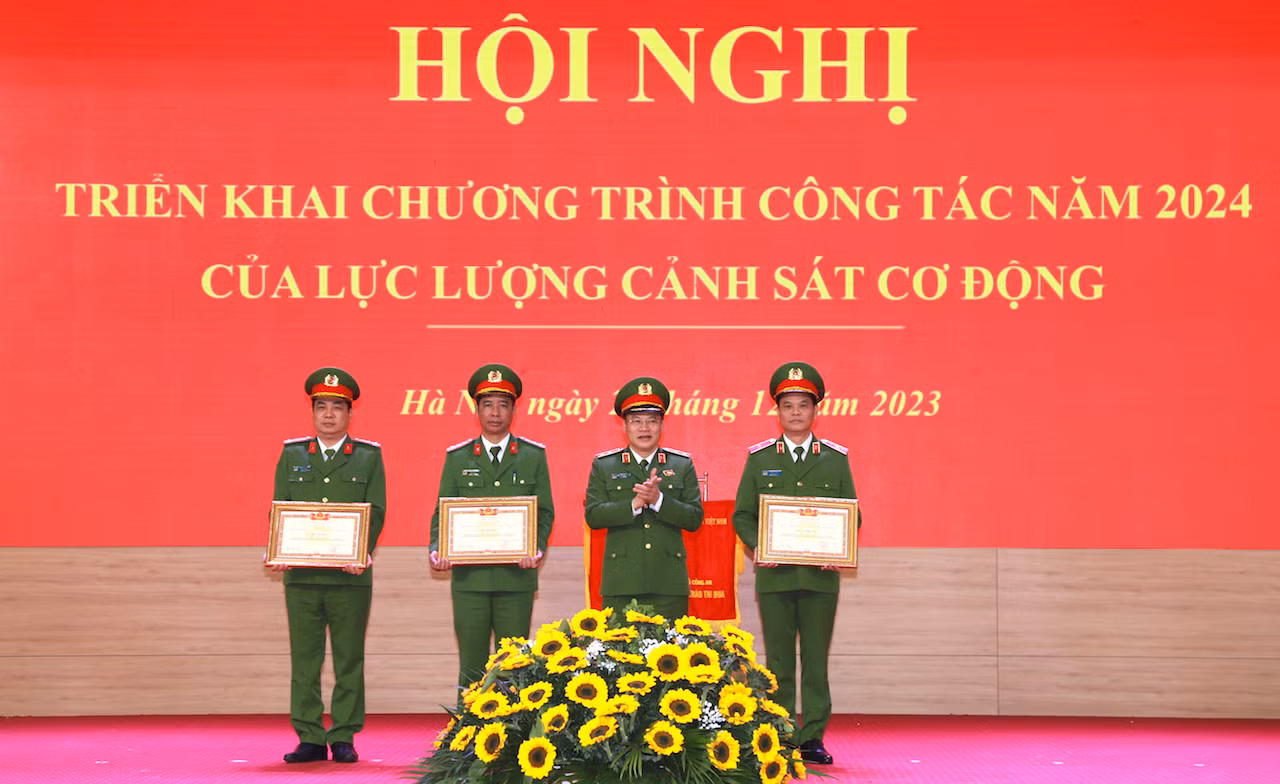 Xây dựng lực lượng Cảnh sát cơ động chính quy, tinh nhuệ, hiện đại vào năm 2025 -0
