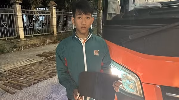 Nhân viên hãng xe Phương Trang trộm tài sản của khách