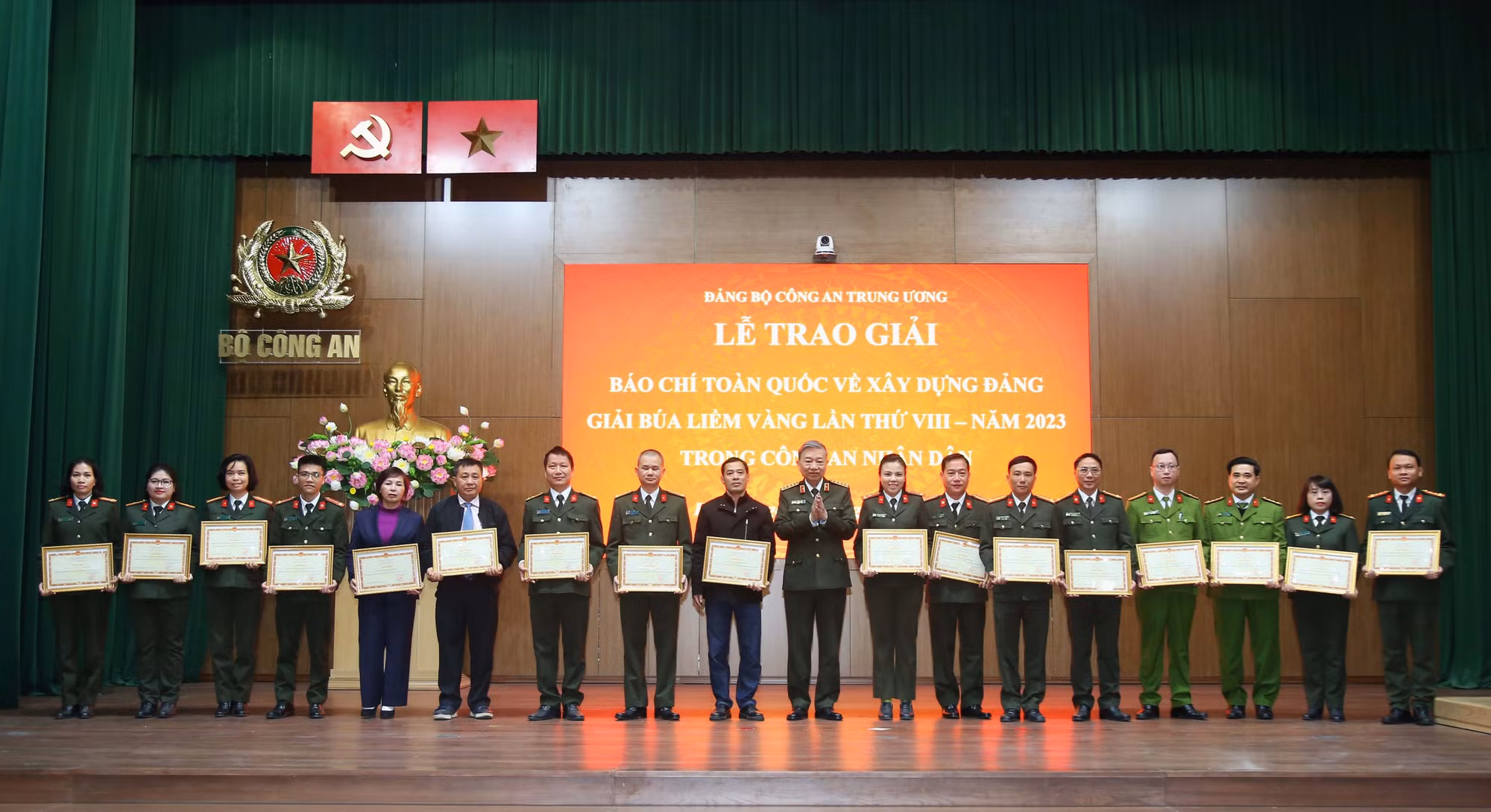 Triển khai phương hướng, nhiệm vụ công tác năm 2024 trong Đảng bộ Công an Trung ương -0