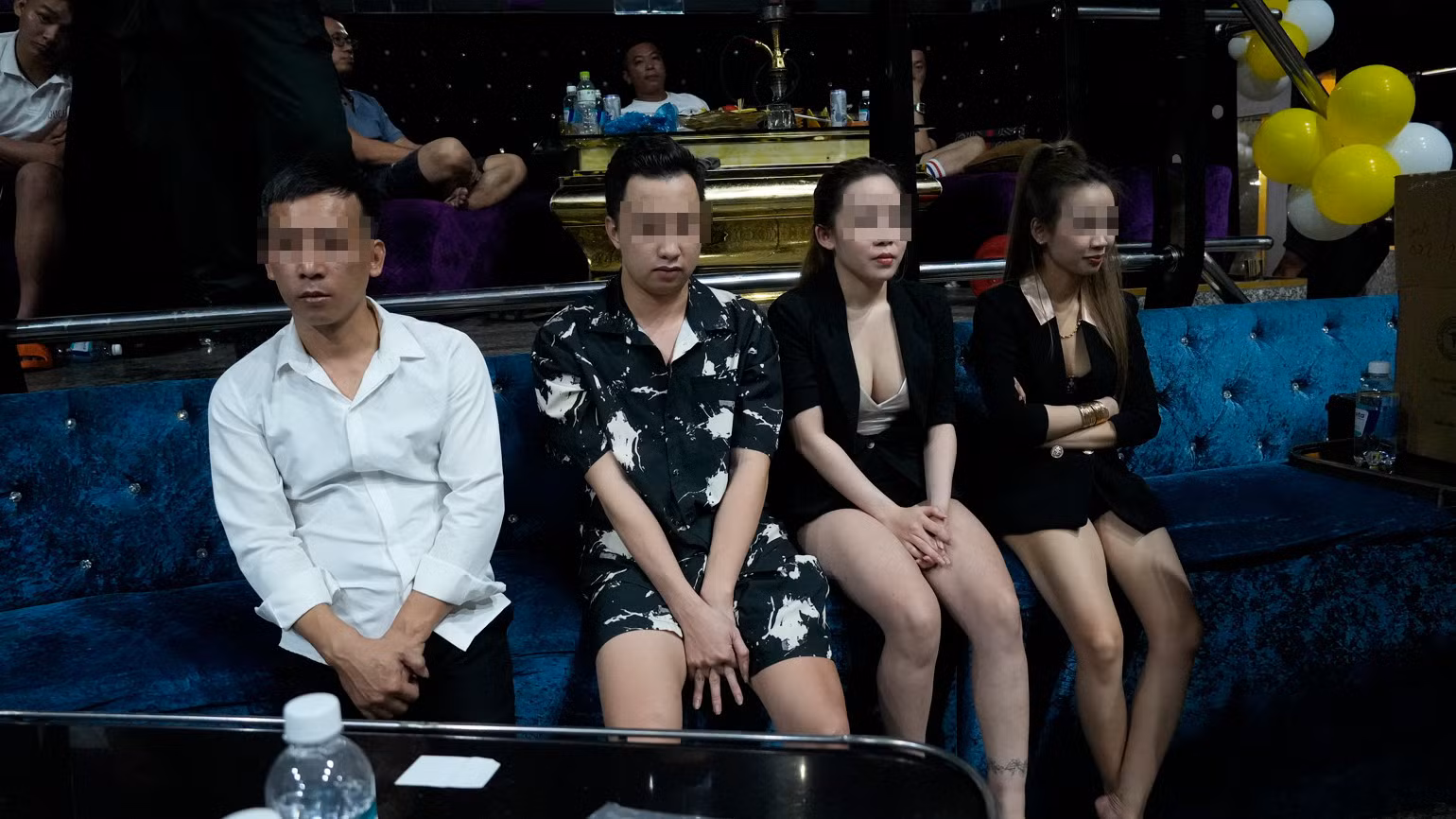 Phát hiện 87 người trong quán Bar dương tính với chất ma túy -0