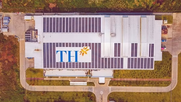 AHLĐ Thái Hương được tôn vinh nhà lãnh đạo phát triển bền vững của năm ở hạng mục toàn cầu