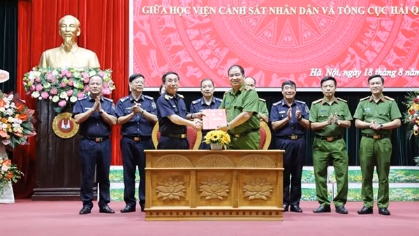 Đẩy mạnh công tác kết nối, chia sẻ thông tin và tuyên truyền về phòng, chống tội phạm ma túy (Bài cuối)