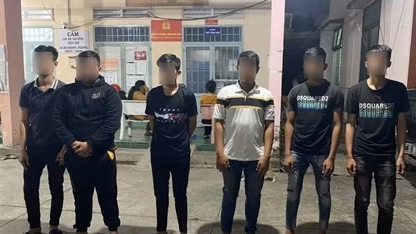 Cha nhờ con trai tập hợp “chiến hữu” đánh người mâu thuẫn với mình