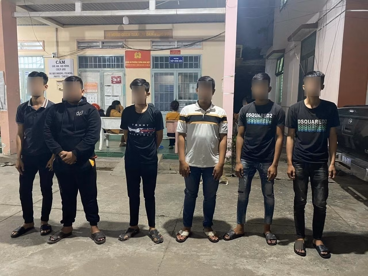 Cha nhờ con trai tập hợp “chiến hữu” đánh người mâu thuẫn với mình -0