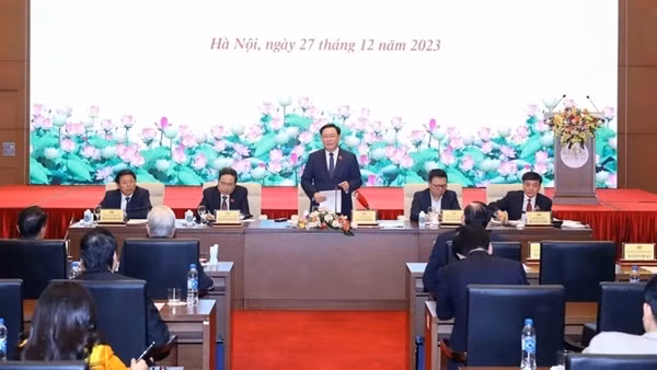 Báo chí phát huy vai trò cầu nối, gắn kết Quốc hội với nhân dân và cử tri