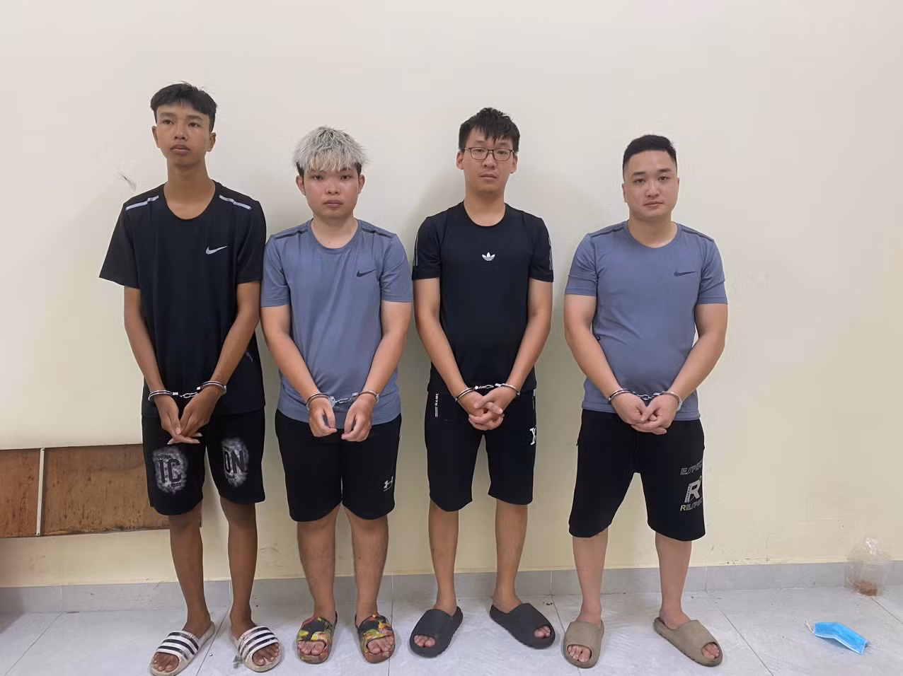 Từ vụ cướp tài sản, phát hiện gần 200 xe máy tang vật trong nhiều vụ án -0