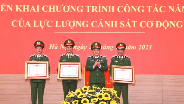 Xây dựng lực lượng Cảnh sát cơ động chính quy, tinh nhuệ, hiện đại vào năm 2025