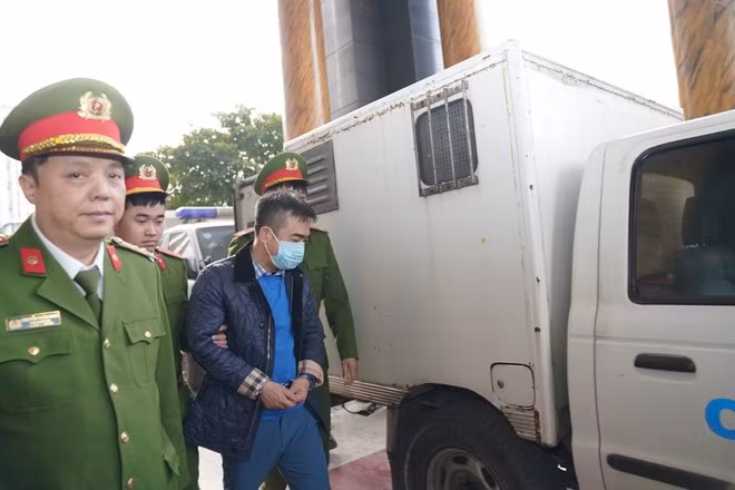 Phú thẩm vụ án 