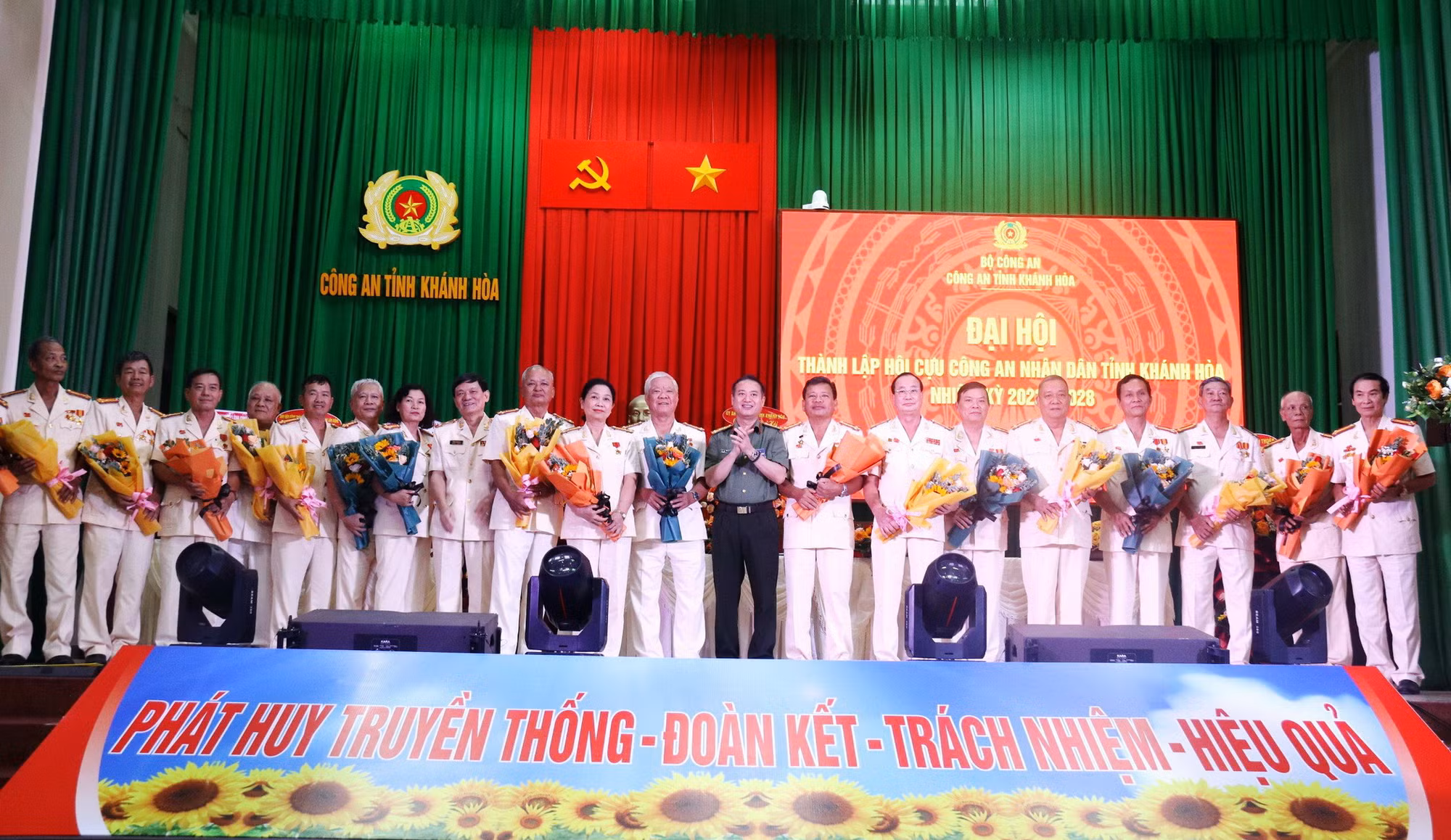  Thành lập Hội Cựu CAND tỉnh Khánh Hòa -0