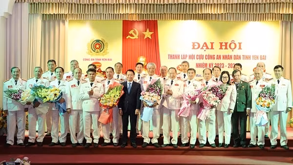 Thiếu tướng Đặng Trần Chiêu được bầu làm Chủ tịch Hội Cựu CAND&nbsp;tỉnh Yên Bái