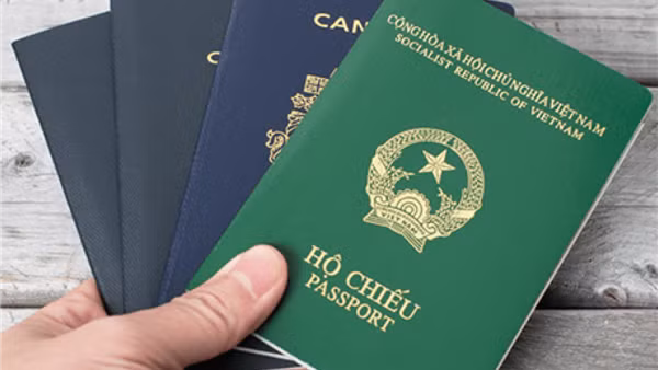 Người dân Tây Ninh phấn chấn làm hộ chiếu mẫu mới ảnh 5