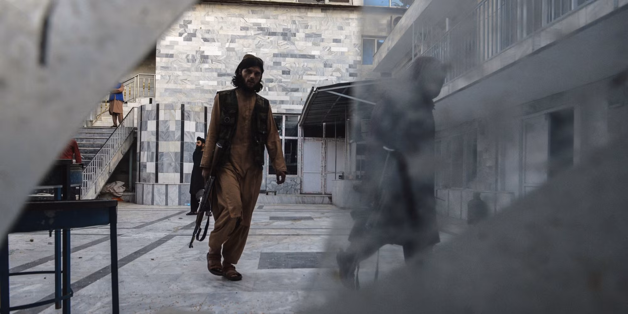 Mạng lưới bí mật che chở những người chạy trốn Taliban -0