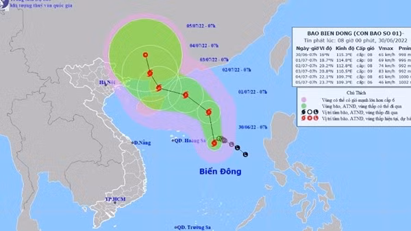 Bão số 1 tiếp tục mạnh thêm, di chuyển hướng đất liền Trung Quốc