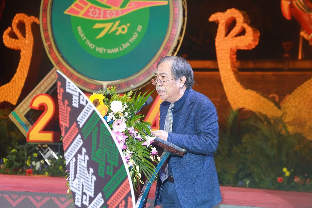 Hãy để thơ ca ngự trị mãi trong đời sống tinh thần của người Việt -0