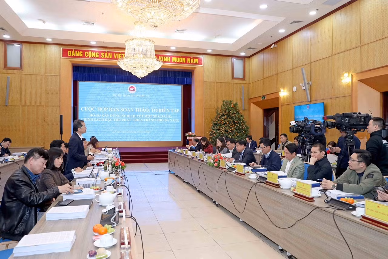 Xây dựng Đà Nẵng trở thành trung tâm thương mại và logistics -0