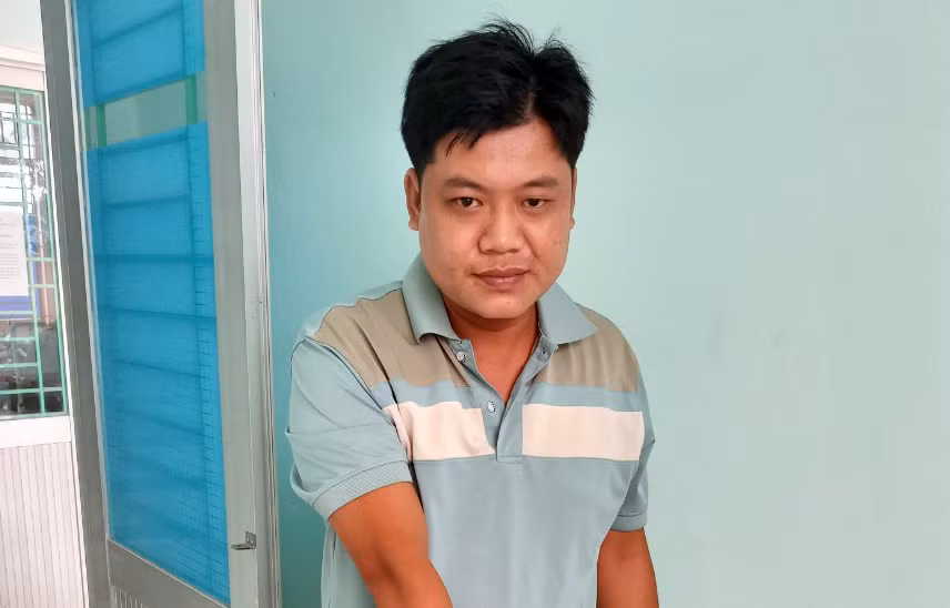 Phát hiện 70 viên đạn quân dụng trong cóp xe của đối tượng có dấu hiệu lừa đảo -0