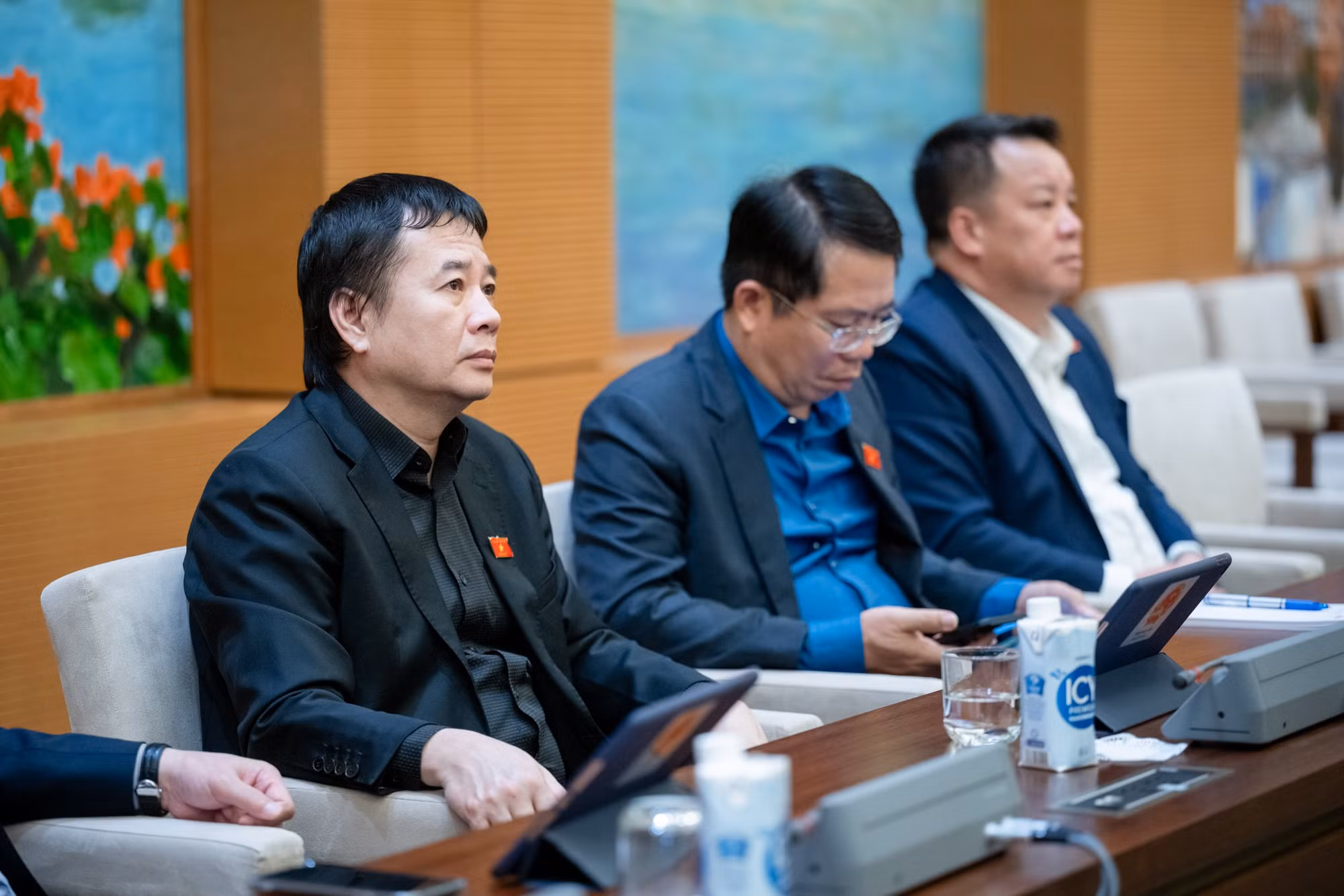 Bổ sung Thường trực Ban Bí thư, Chánh án TAND tối cao; Viện trưởng Viện KSND tối cao là đối tượng cảnh vệ -1