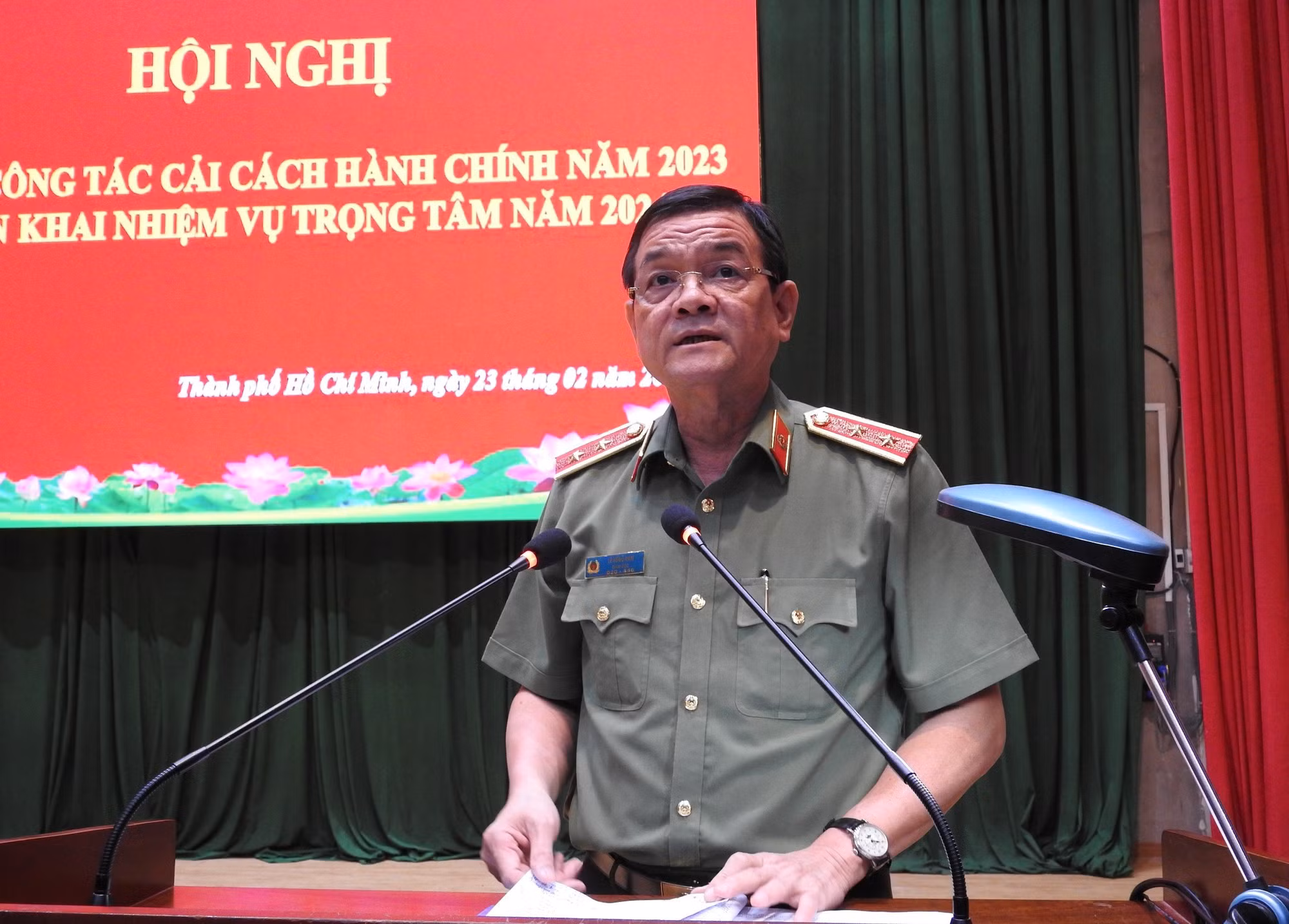 Cải cách hành chính hiệu quả, nâng cao sự hài lòng, niềm tin của người dân, doanh nghiệp -0