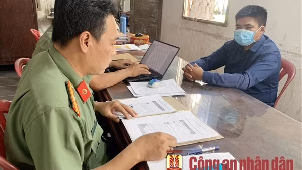 Lập nhóm Zalo để thông báo chốt kiểm soát giao thông