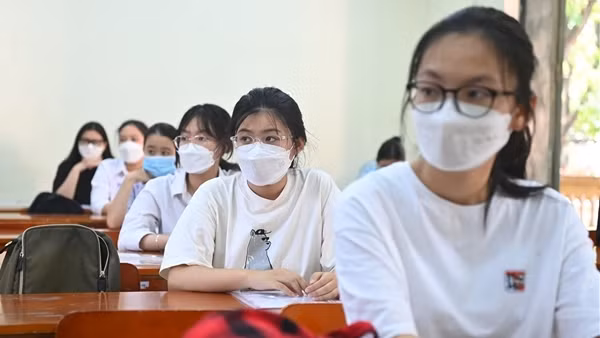 Chấn chỉnh tình trạng tuyển thẳng bằng chứng chỉ IELTS vào lớp 10 công lập sai quy định