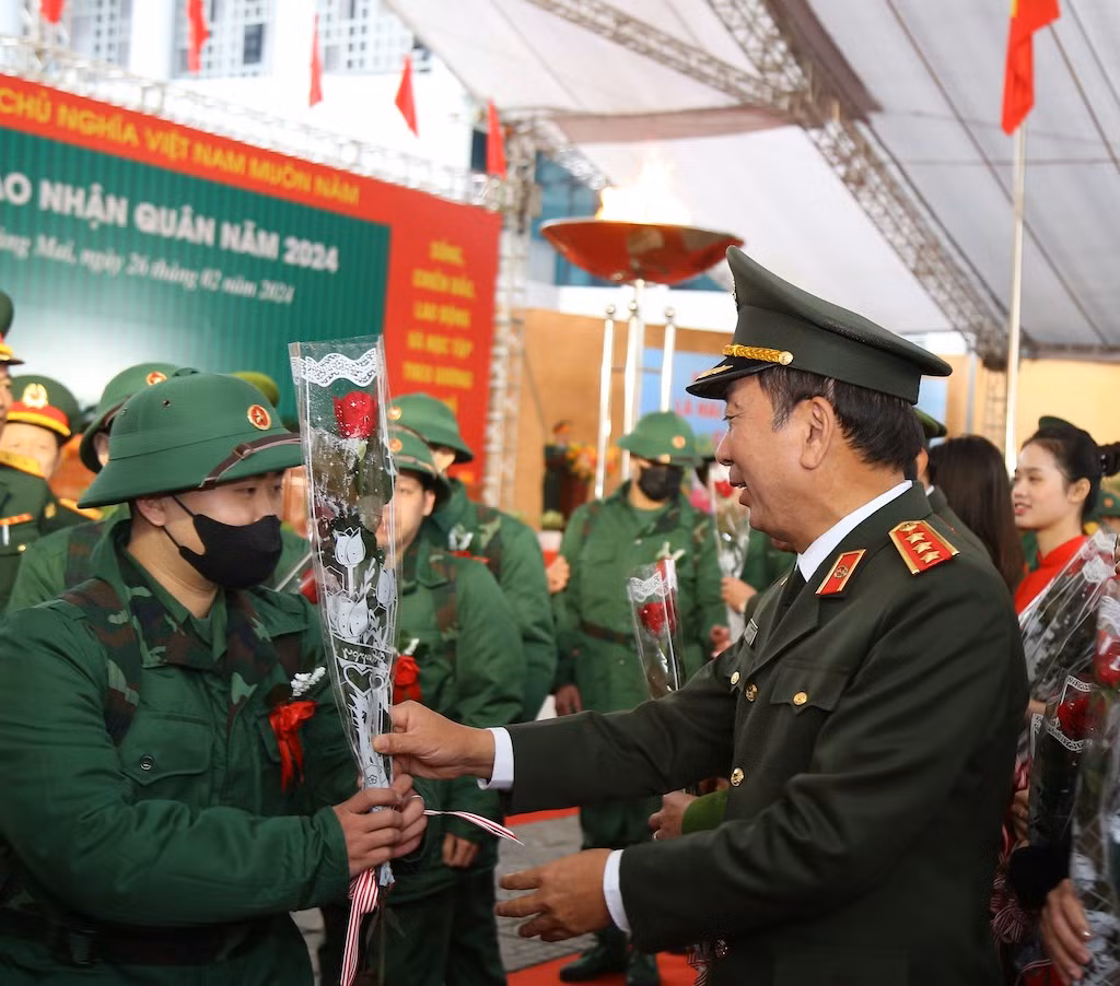 Vững tin lên đường nhập ngũ -0