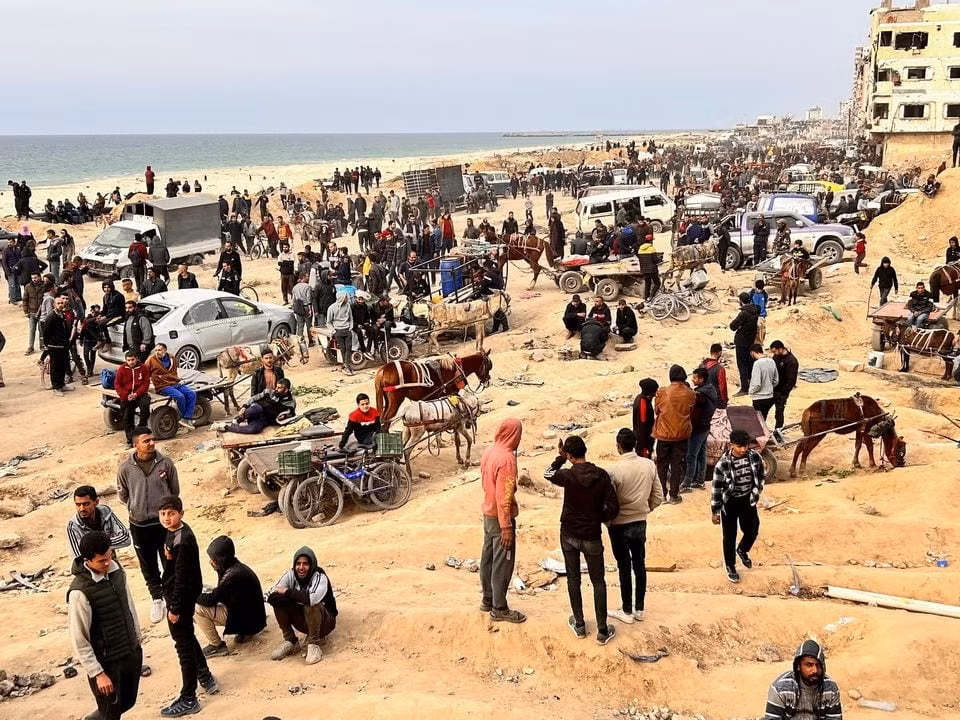 Israel bị tố bắn vào đám đông chờ viện trợ ở Gaza gây nhiều thương vong -0