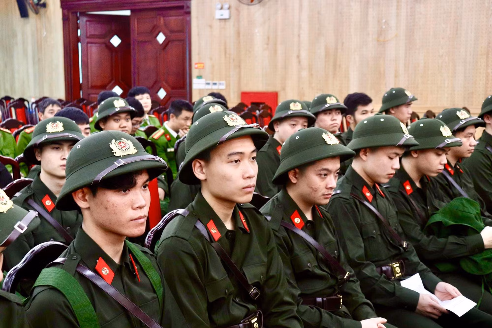 Bốn điều kiện để chiến sĩ nghĩa vụ được tuyển thẳng vào CAND -0