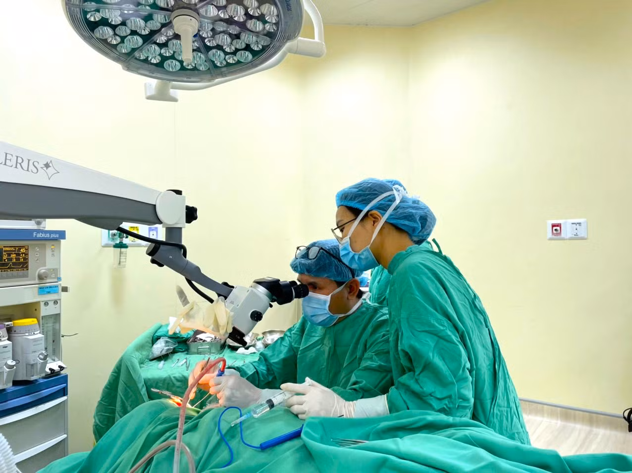Bệnh viện 199 phẫu thuật mở xương chũm khó cho bệnh nhân người nước ngoài -1