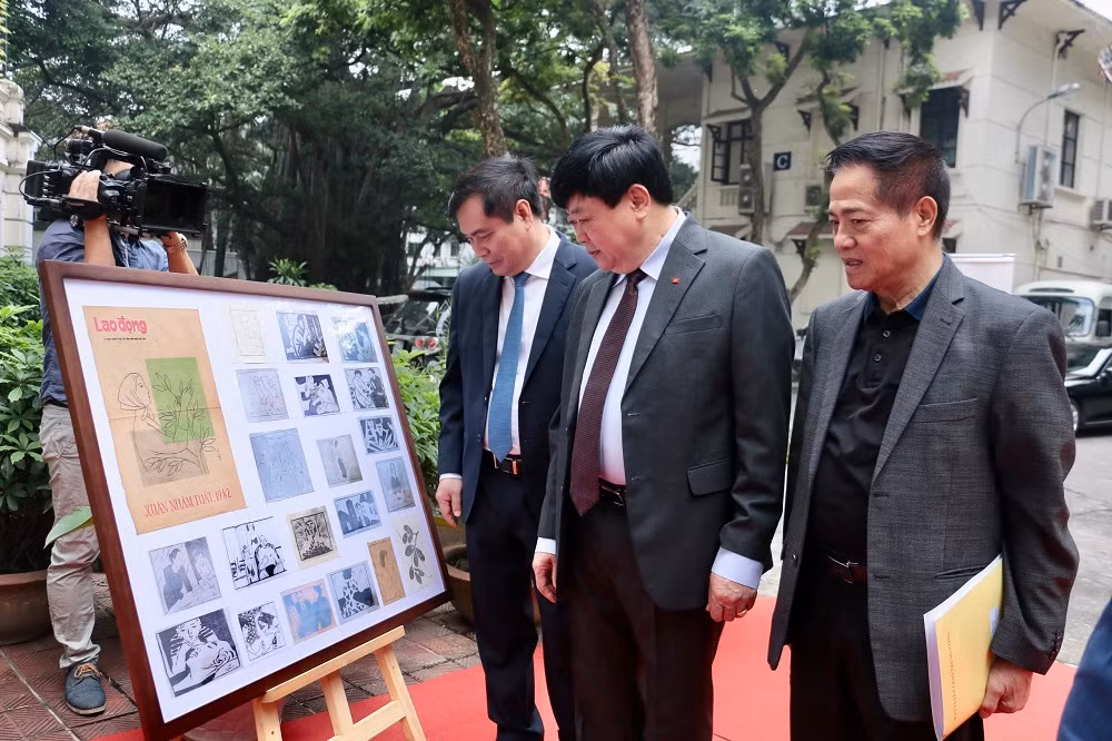 Thời gian càng lùi xa, tầm vóc nghệ thuật của Văn Cao càng trở nên lộng lẫy hơn -0