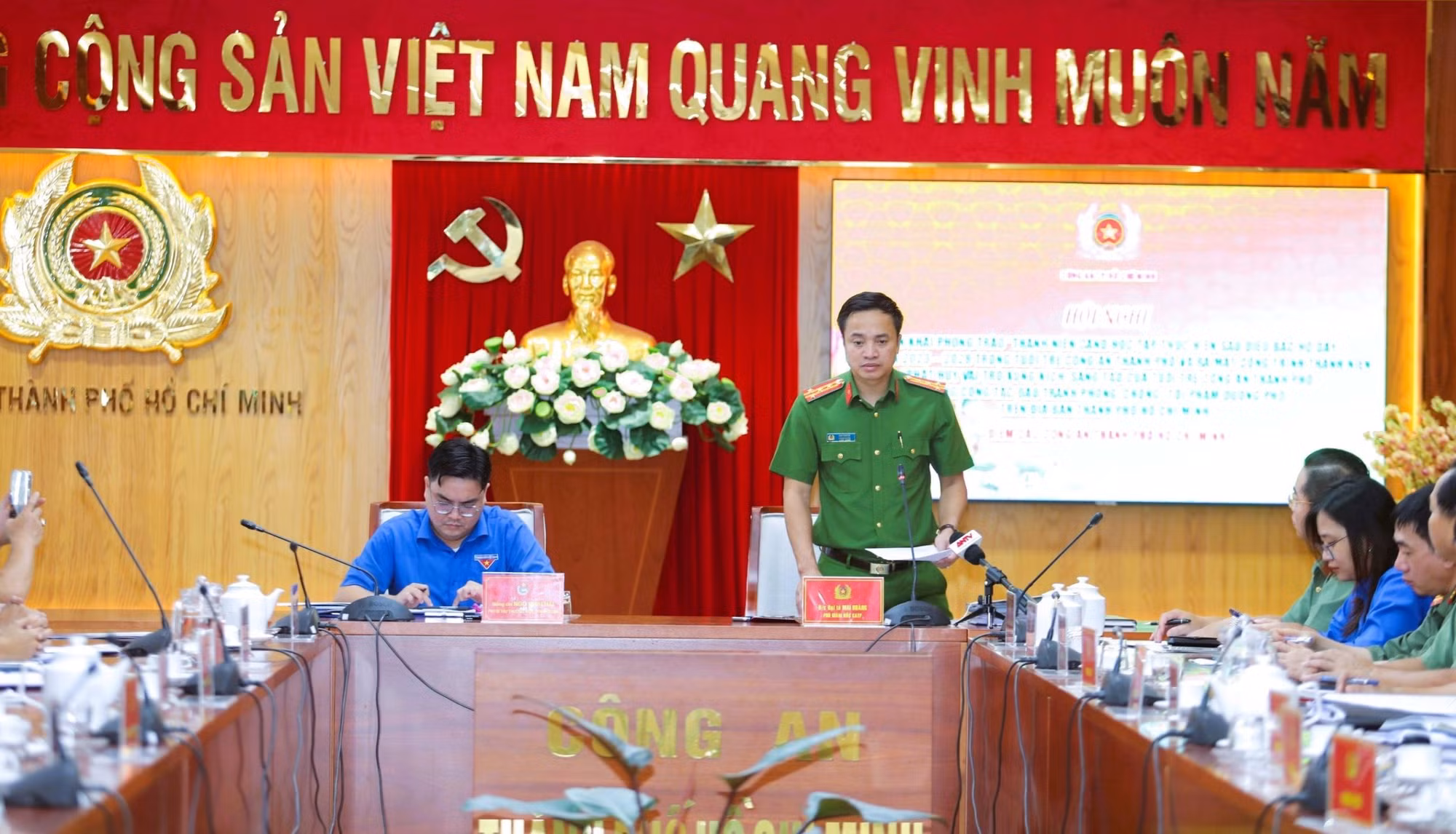 Tuổi trẻ Công an TP Hồ Chí Minh tăng cường đấu tranh phòng, chống “tội phạm đường phố” -0