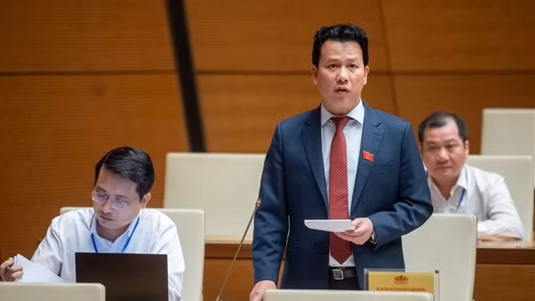 Có cán bộ địa phương "bảo kê" khai thác khoáng sản trái phép