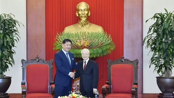 Tổng Bí thư Nguyễn Phú Trọng tiếp Tổng thống Mông Cổ