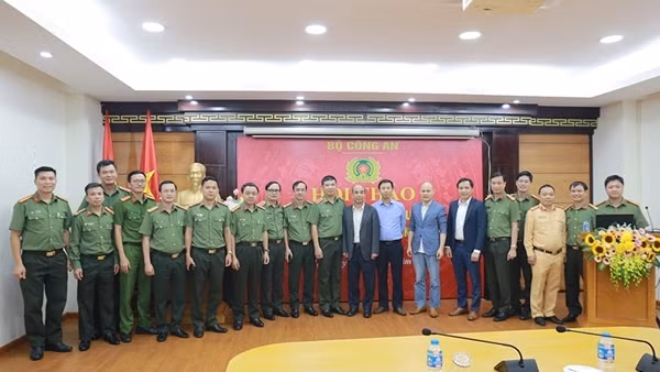 Đảm bảo an ninh, an toàn thông tin trong kết nối, chia sẻ dữ liệu giữa các đơn vị trong CAND
