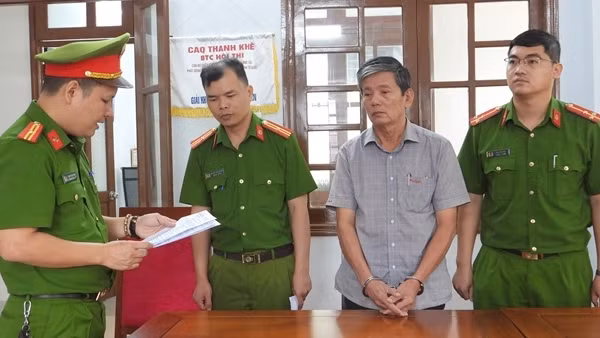 Ủy viên hội doanh nghiệp quận lừa đảo hàng chục tỷ đồng