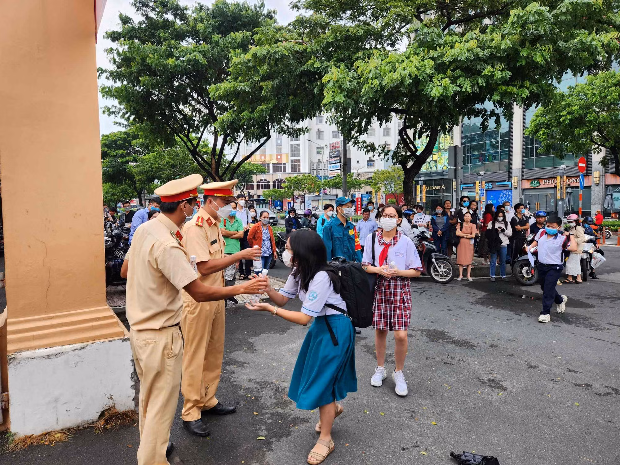 TP Hồ Chí Minh tuyển bổ sung trên 500 chỉ tiêu lớp 10 -0