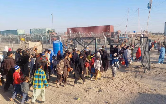 Vì sao Pakistan quyết định trục xuất hơn 1,7 triệu người tị nạn Afghanistan? -0