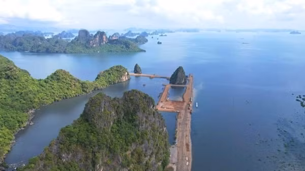 Làm rõ việc vùng đệm vịnh Hạ Long bị san lấp làm biệt thự, nhà liền kề