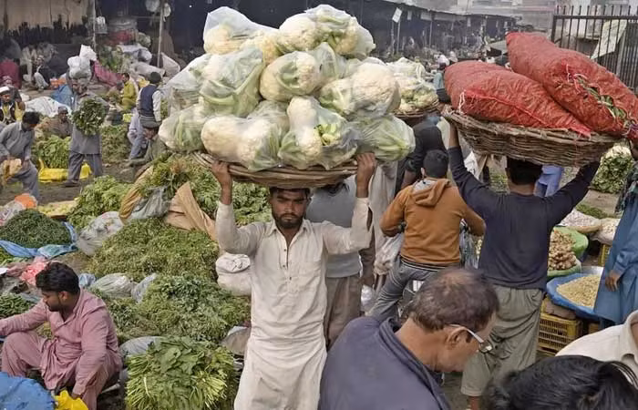 Vì sao Pakistan quyết định trục xuất hơn 1,7 triệu người tị nạn Afghanistan? -0