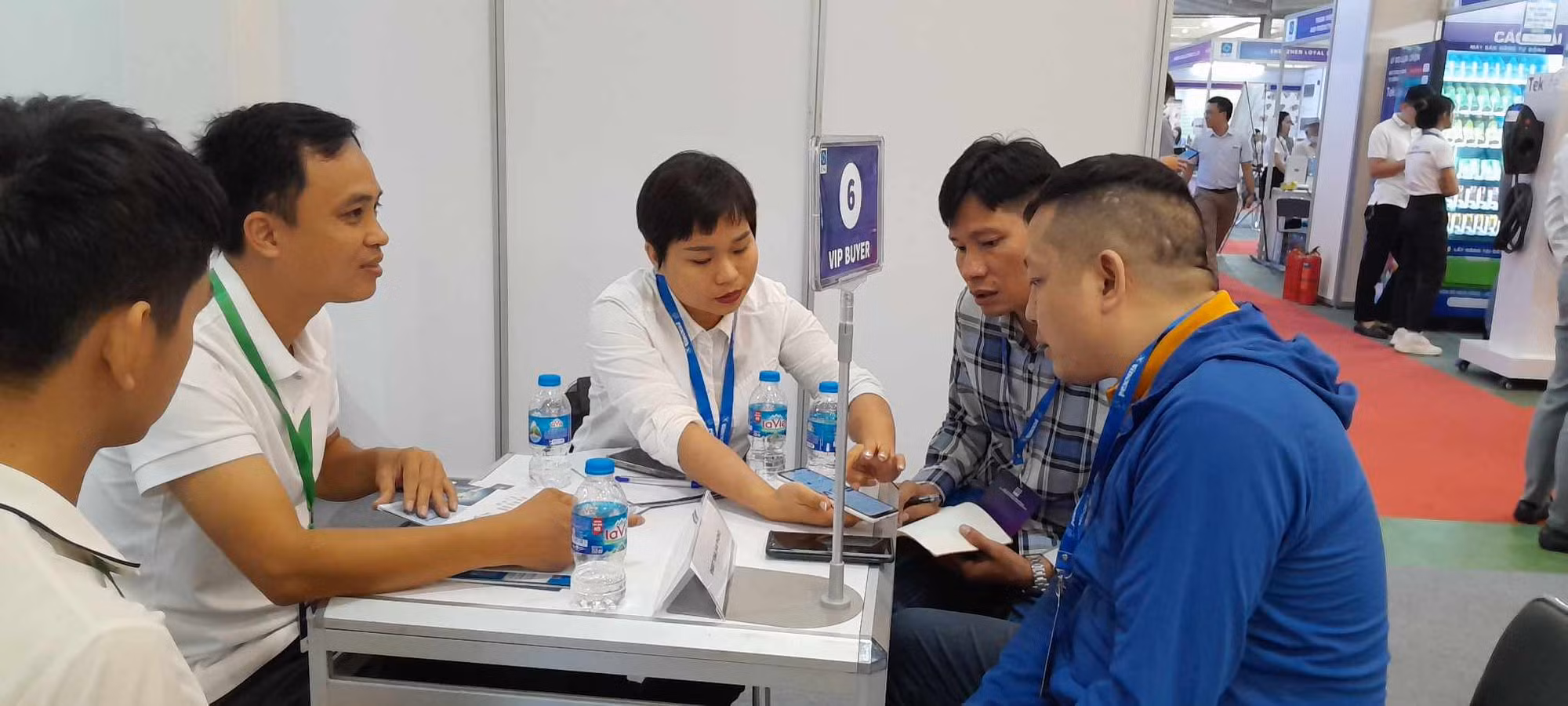 Hơn 200 doanh nghiệp tham gia Triển lãm quốc tế điện tử IEAE Hà Nội 2023 -0