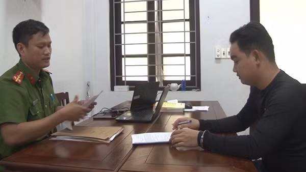 “Nổ” quen biết rộng để lừa đảo “chạy án”