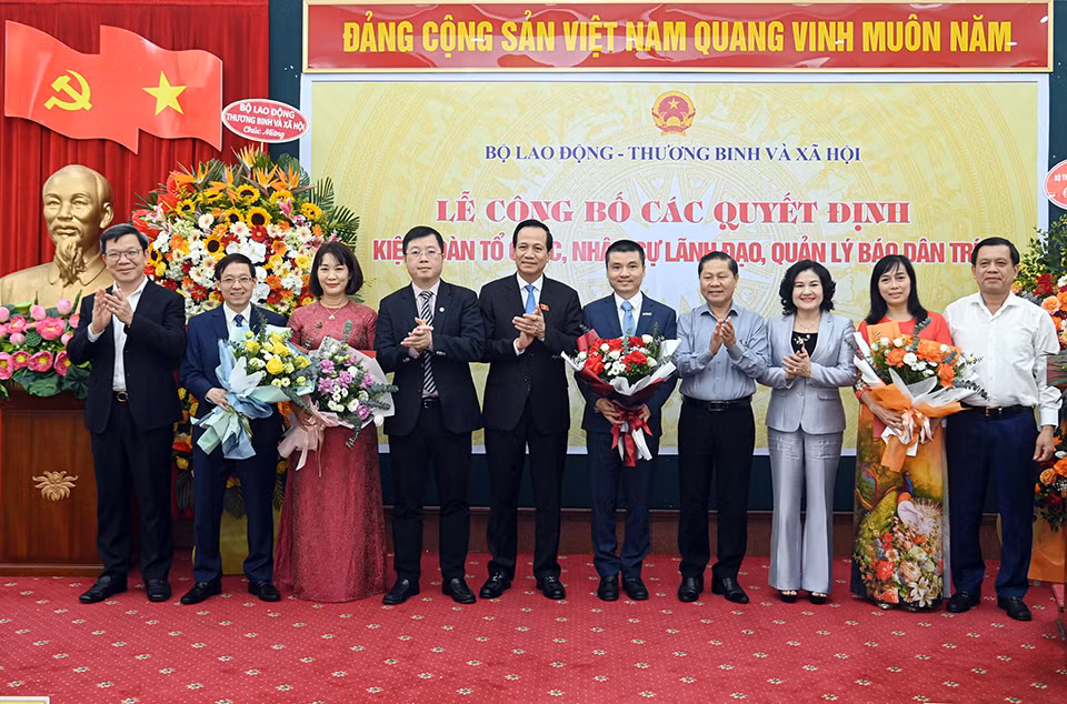 Tổ chức lại Báo Điện tử Dân trí và Báo Lao Động và Xã hội -0