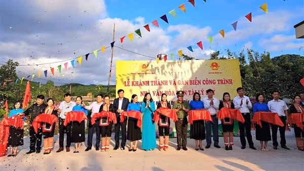 Khánh thành công trình Nhà văn hóa bản Tài Lý Sáy