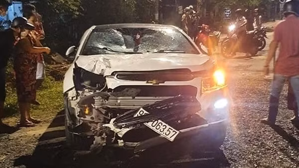 Hai xe tải đối đầu bốc cháy, 4 người thương vong ảnh 9