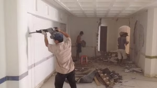 Tai nạn lao động khi sửa chữa công trình, 2 người tử vong, 1 người bị thương
