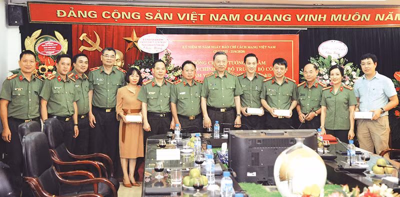 ĐB-Khẳng định vị thế từ thương hiệu Giải Báo chí quốc gia -0