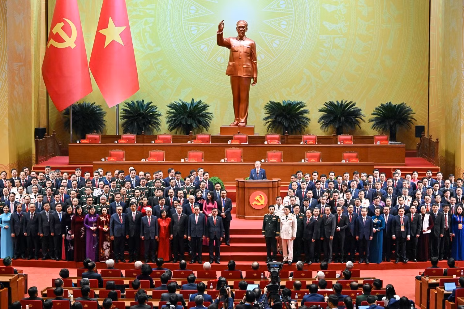 Chung niềm tin vào con đường phát triển của đất nước -0